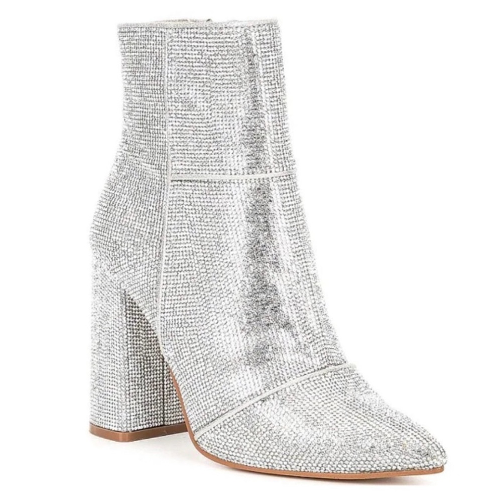 Glamorous Silver Heeled Boots with Stiletto Heel and Sparkling Sequins